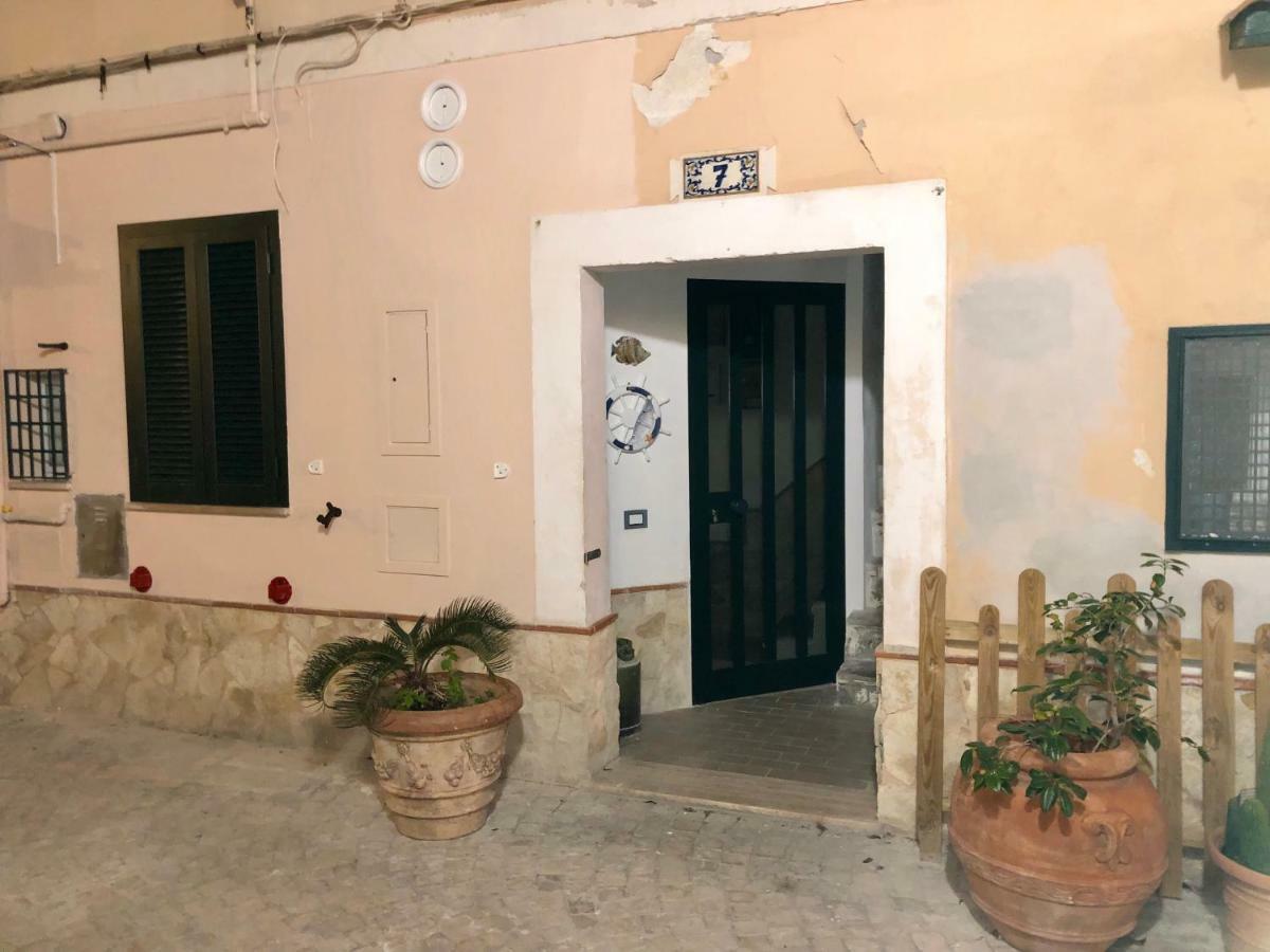 Vicolo Dei Pescatori Terracina Apartment Exterior foto